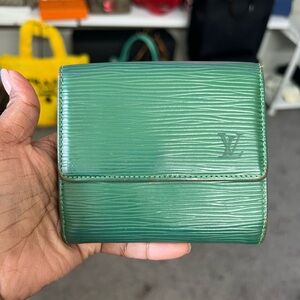 LV Wallet Free